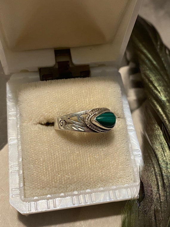 Sterling and Malachite Ring - image 3