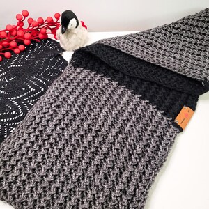 Snood Hand Knitted Soft Snood Cozy Knitted Pattern Perfect Xmas Gift Chunky Cable knit Snood Warm Winter Scarf Stylish Winter Accessory