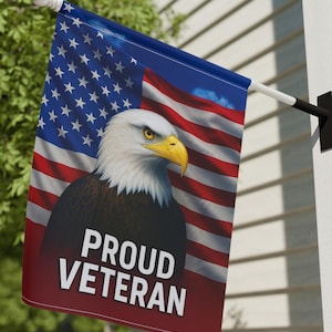 Trotse veteraan Vlag Amerikaanse adelaar VS banner militair patriottisch buiten huis tuin teken herdenkingsdag 4 juli Amry marine luchtmacht mariniers