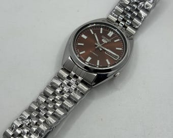 Men's Vintage Seiko Automatic Watch: Chocolate Brown Dial