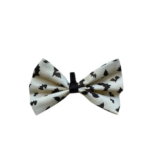 Spooky bats bow tie for dog collar
