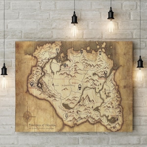 Impresión en lienzo del mapa de Skyrim / Arte mural con mapa del mundo de fantasía de estilo vintage / Regalo para jugadores de Elder Scrolls / Decoración de RPG medieval / Póster para habitación geek