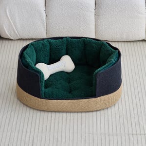 Coloured Jute Pet Bed, Custom Dog  Basket with Name Tag, Natural Eco Pet Bed, Minimalist Pet Gift ,Handmade Dog Bed, Custom Cat Basket