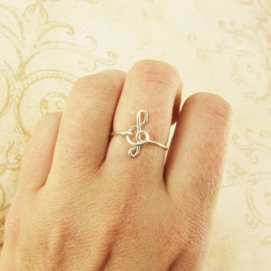 Treble Clef Ring Sterling Silver - Music Lover Gift