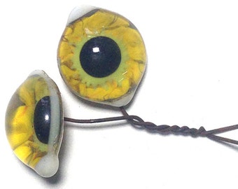 25mm Round Pupil Yellow Eyes on wire with white sclera sides. 25mm horizontal/ 20mm vertical
