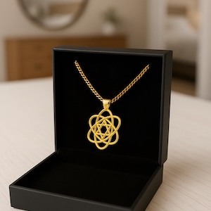 Atomic Star of David Necklace – 18k Gold Vermeil – Geometric Jewish Pendant – Modern Magen David Jewelry – Unique Spiritual Gift for Women