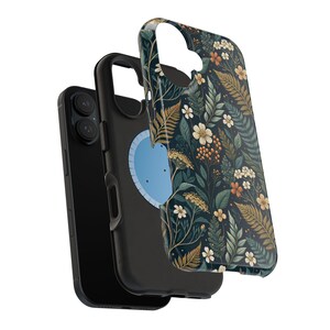 Darkcore Cottage Wildblumen Handyhülle | Vintage botanische iPhone Hülle | Stimmungsvolle Blumen Handyhülle | Naturästhetische Handyhülle Bild 13