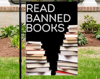 Flaga ogrodowa z przeczytanymi zakazanymi książkami | Flaga ogrodowa z książką | Flaga ogrodowa z przeczytanymi książkami | Flaga na podwórku wolności intelektualnej | Flaga ogrodowa z oświadczeniem