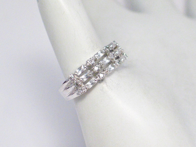 Sterling Silver ring diamond alternative cz gemstone 3 layer stacking band style sz 6.25 7.08 mm wide womens vintage fine jewelry