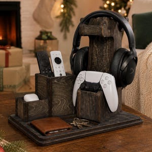 Personalized Gaming Controller Stand Holder, Controller and Headphone Stand, Gamer Desk Accessory, Christmas Gift for Him, Xmas Gamer Gift