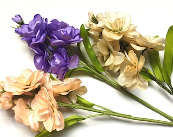 One video file of tutorial : Matthiola ribbon's flowers, easy way and  beautiful natural result