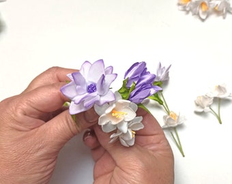 One video file of tutorial : Small ribbon's flowers, easy way and  beautiful natural result