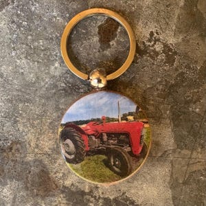 Farmhouse Keychain: Decoupage Wood Key Fob