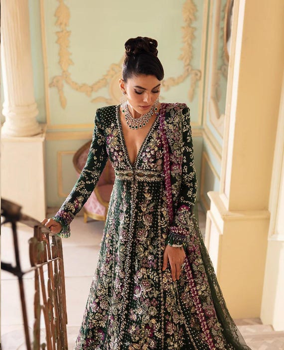 Black Pakistani Wedding Dress: Embroidered Lahnga Choli, Mehndi dresses, Walima dresses Black Pakistani Wedding Dress: Embroidered Lahnga Choli, Mehndi dresses, Walima dresses