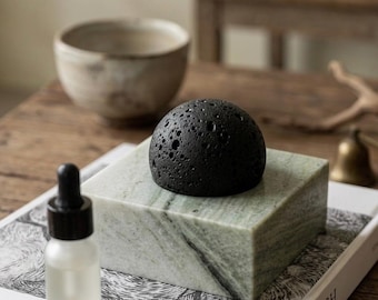 Dyfuzor aromaterapeutyczny z marmuru i lawy