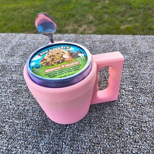 Ice Cream Pint Holder with Handle – Textured Grip & Spoon Rest – Dessert Cozy Handled Ice Cream Pint Cozy