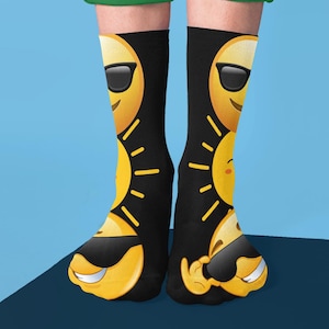 Emoji Print Socks: Sunny Vibes, Fun Fashion Accessories