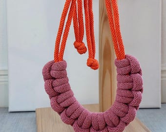 Collar llamativo con nudo, estilo bohemio escandinavo, hecho de algodón reciclado | Ideal para festivales, el Día de la Madre, verano o ocasiones especiales.