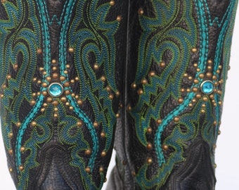 J B Dillion, Studded women's cowboy boots 8.5 B New Heels In Excell Cond!