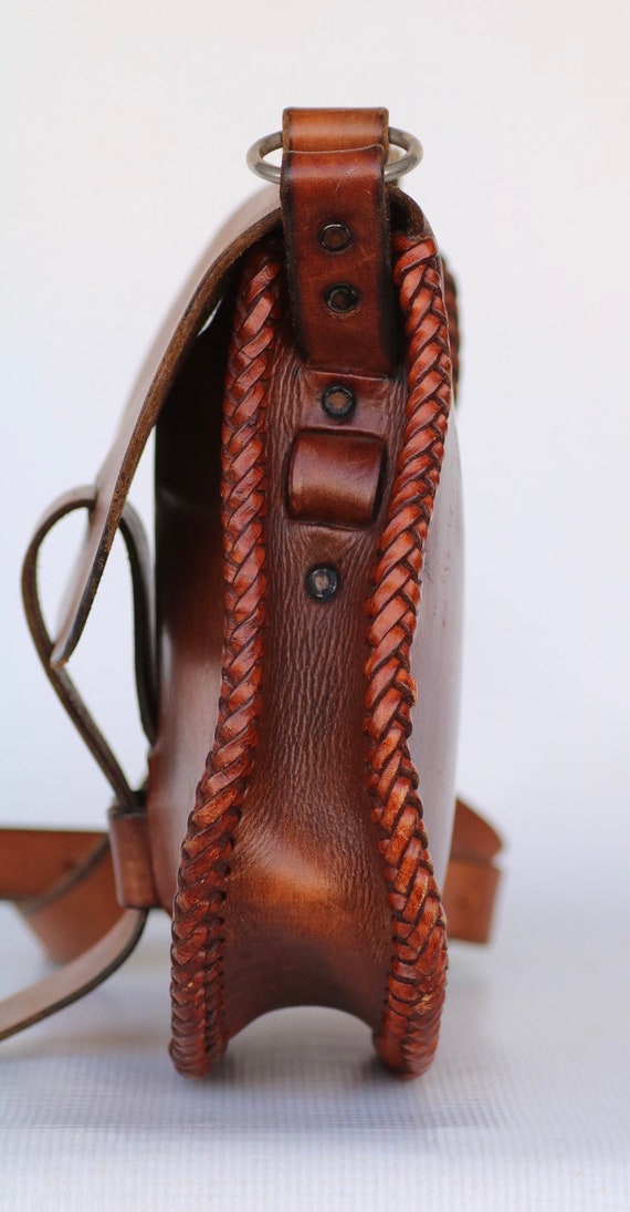Beautiful vintage hand made leather shoulder bag - image 4