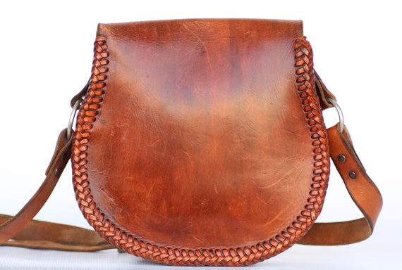 Beautiful vintage hand made leather shoulder bag - image 2