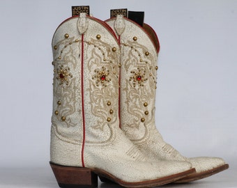 Justin cowboy boots distressed leather decorated with brass studs and rhinestones 6 B mint