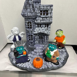Ceramic Haunted house , 4 monsters , Frankenstein , Mrs Frankenstein , Mummy , Zombie and pumpkin ! Happy Halloween,Frankenstein Castle