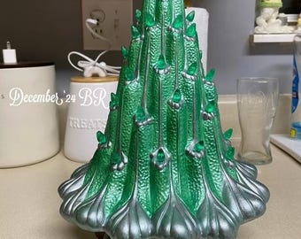 New Age Lava tree , Wizard of oz Theme ,great green color