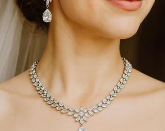 Teardrop CZ Bridal Jewelry Set | Silver Wedding Necklace & Earrings for Bride | Crystal Statement Jewelry | Elegant Bride Gift Set