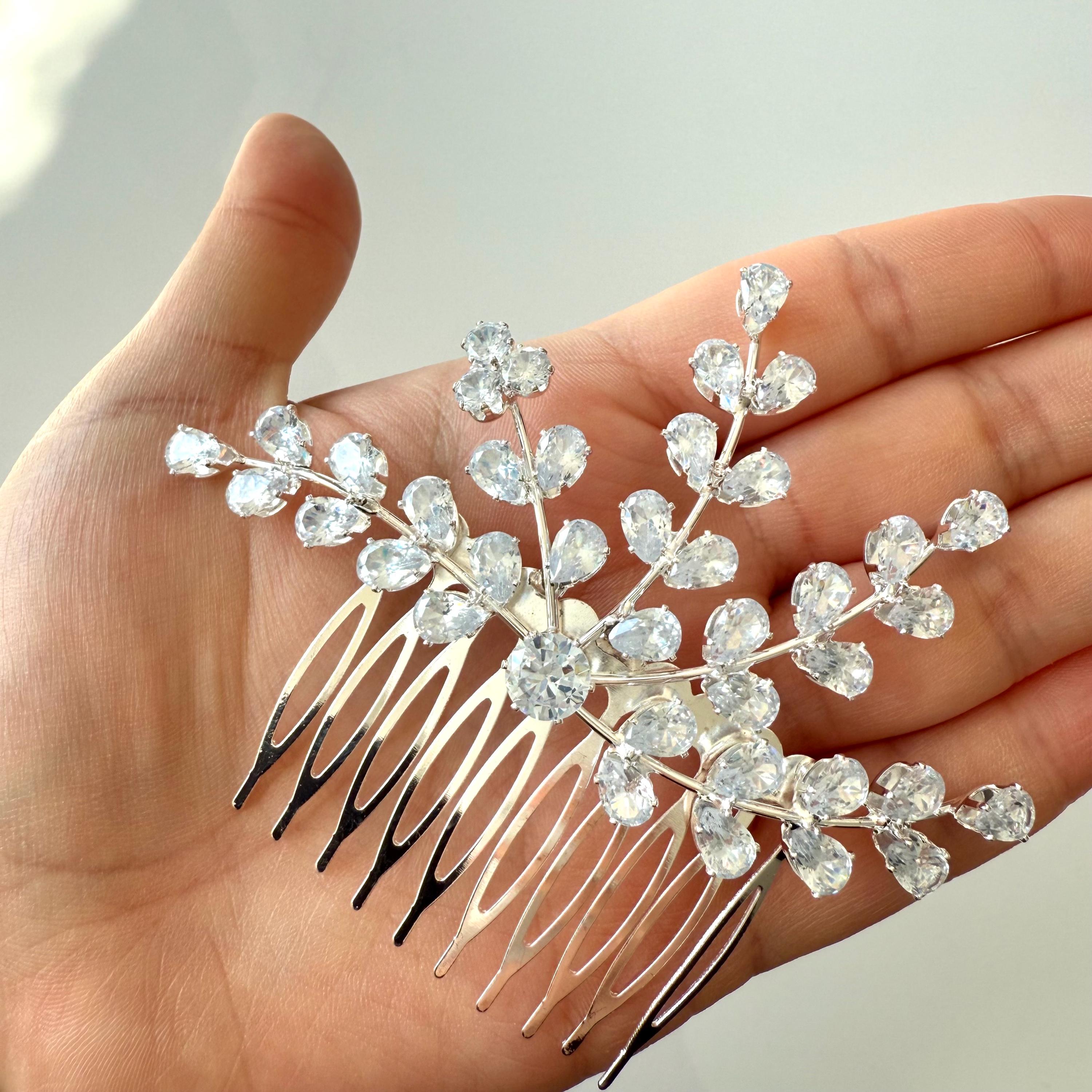 Bridal Crystal Hair Comb: Silver Wedding Hair Accessory With  display picture 3