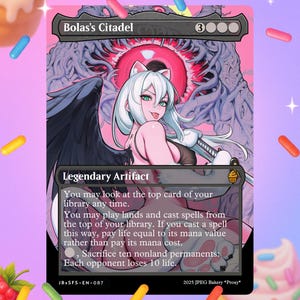 Könnte beinhalten: Eine benutzerdefinierte Karte für das Spiel Magic: The Gathering mit einer Fantasy-Illustration einer Frau mit Katzenohren und Flügeln. Die Karte trägt den Titel "Bolas's Citadel" und ist ein legendäres Artefakt.