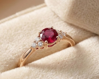 Anillo de rubí de oro macizo, anillo de compromiso con diamante natural, piedra natal de julio de talla redonda, anillo de promesa con piedra preciosa roja delicada, joyería minimalista.