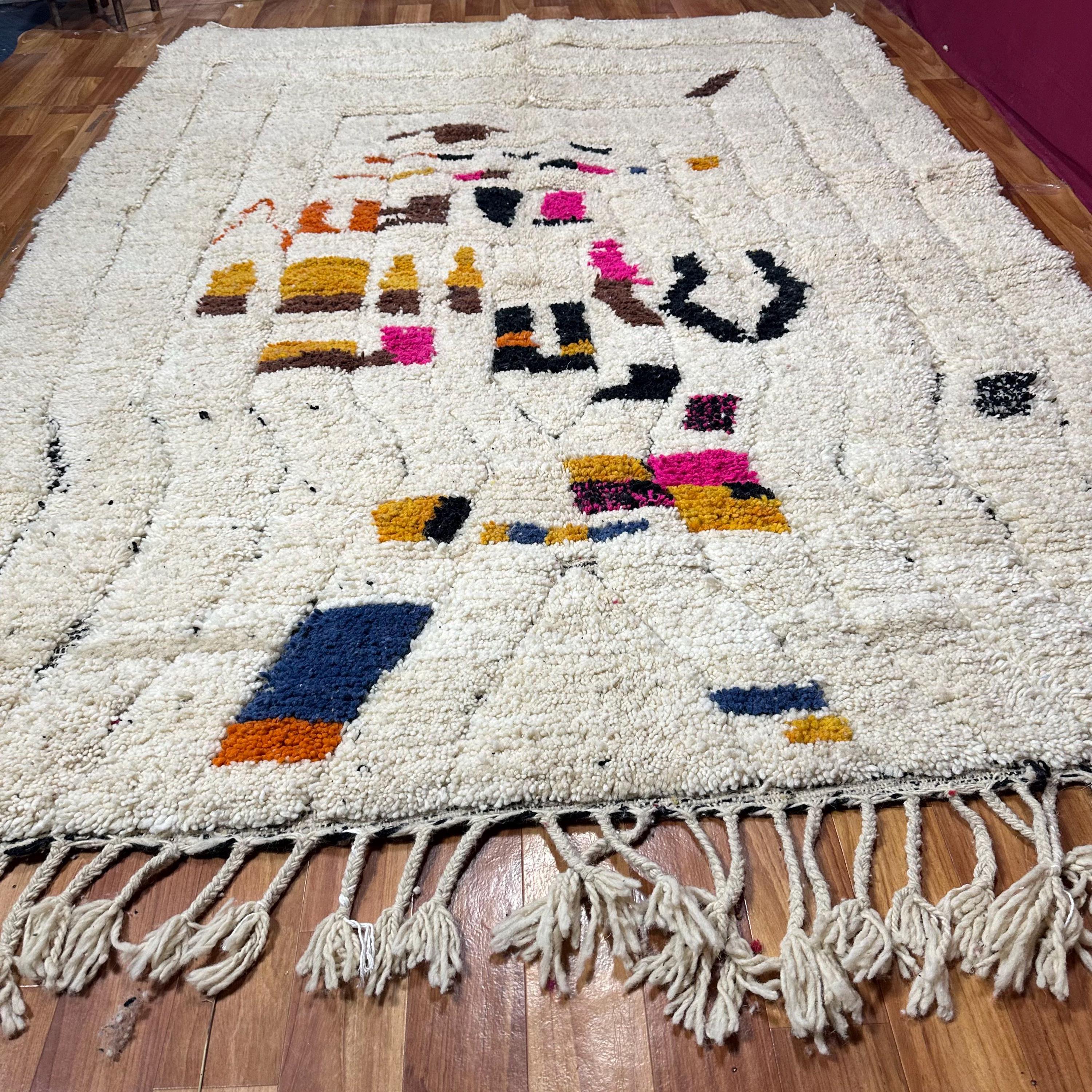 モロッコウールラグ：手織りのマルチカラー抽象デザイン - 柔らかくて