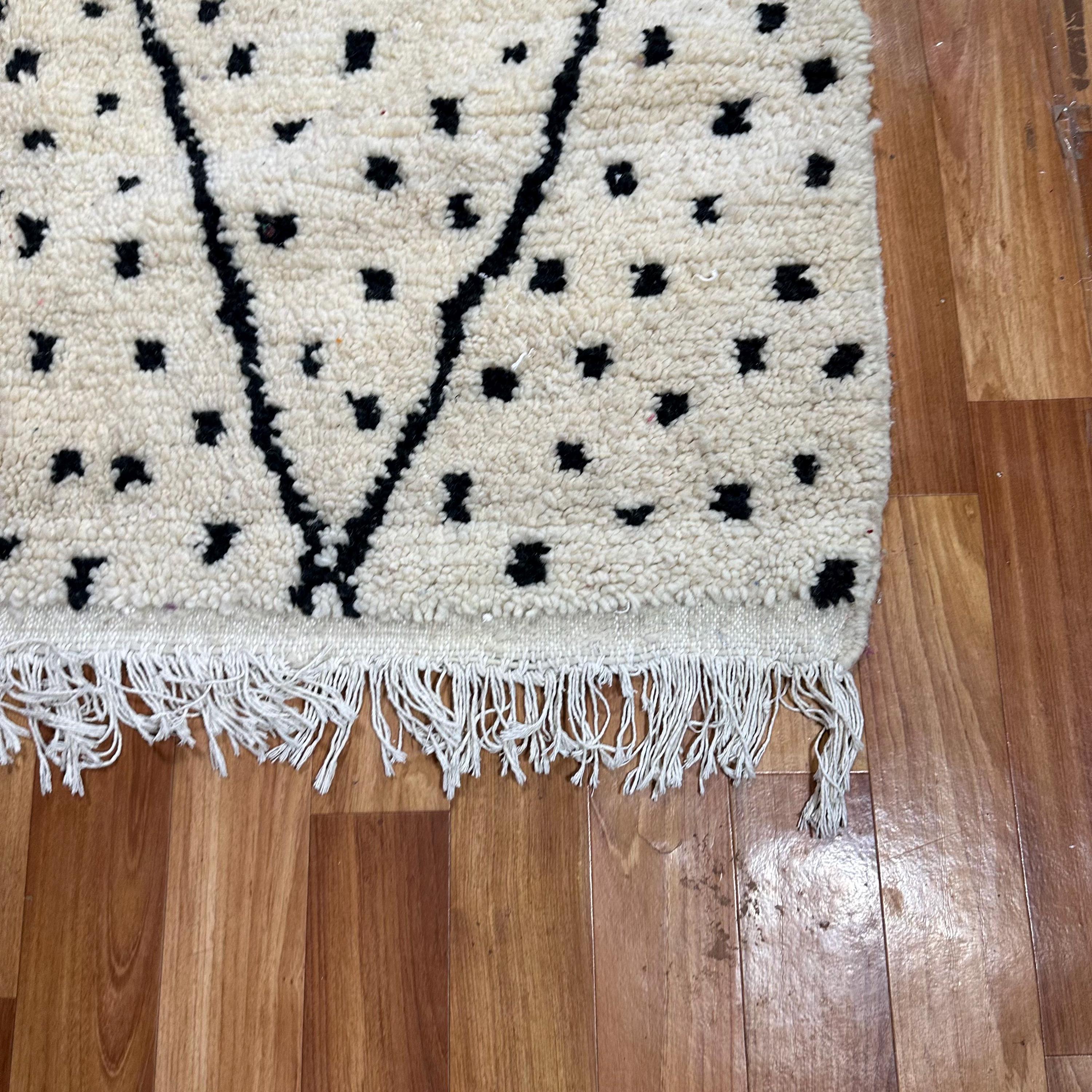 Moroccan Beni Ourain Wool Rug - Anisah - Äventyr - Bohemian Interior