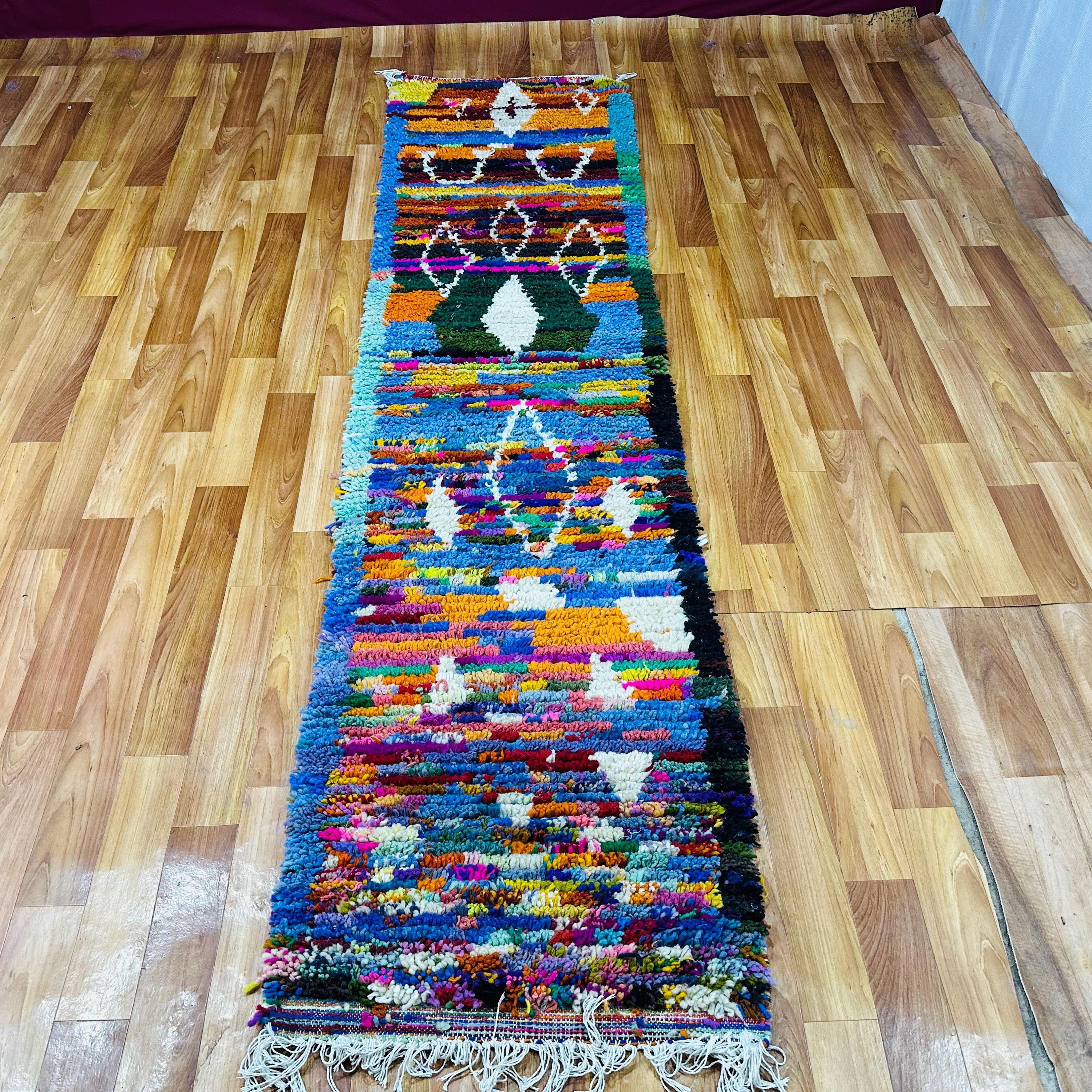 カラフルなモロッコラグランナー：抽象的な幾何学模様のダイヤモンド