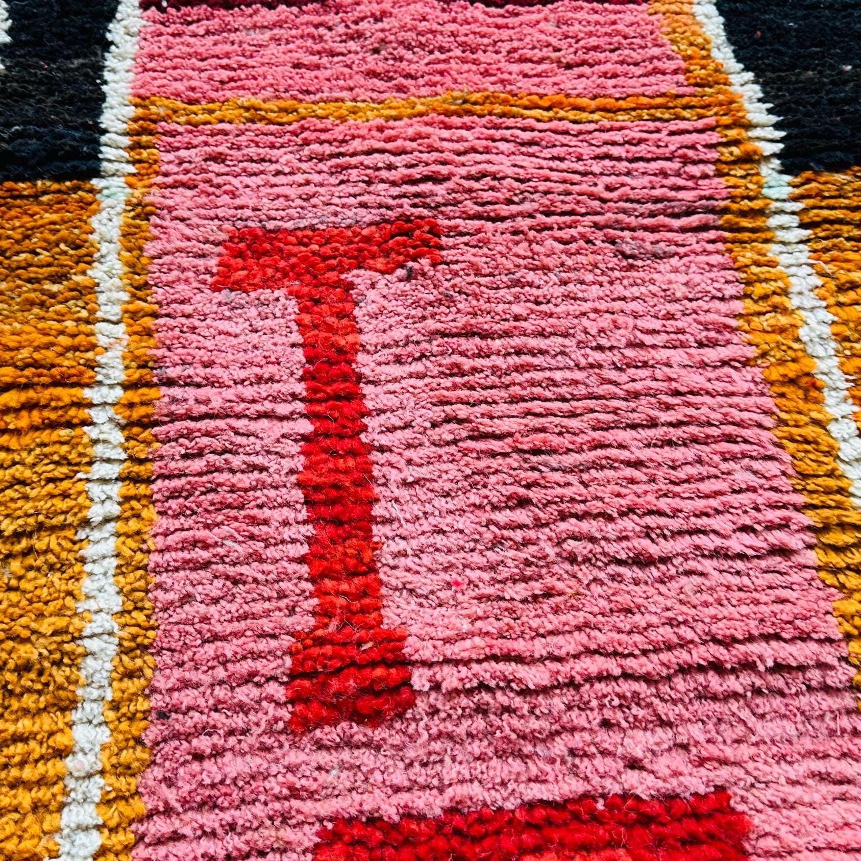 モロッコランナーラグ：抽象的な幾何学模様 - 手織りウール - Etsy 日本