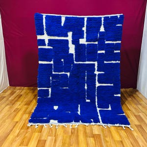 Blue & White Moroccan Rug - Abstract Geometric Berber - Handmade Wool Area Rug - Modern Plush Shaggy Carpet -  White Abstract Design