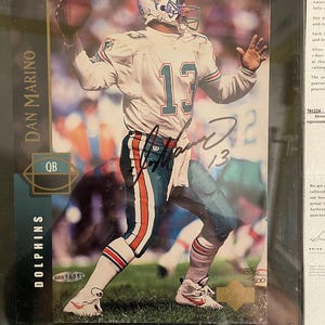 Dan Marino Autograph/numbered picture with COA