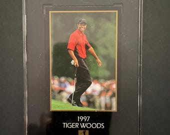 Tarjeta de novato del Masters de Tiger Woods de 1997, SGC 8.5