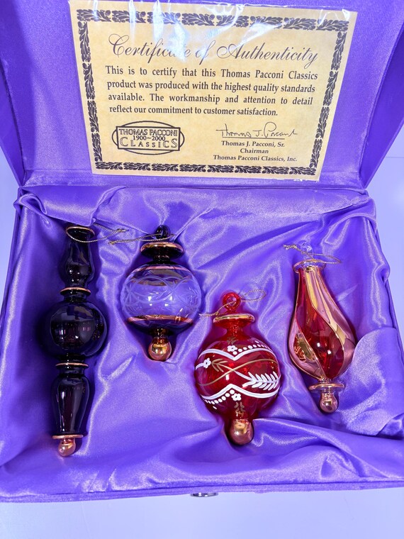 Vintage Thomas Pacconi Classics Museum Series Christmas Glass