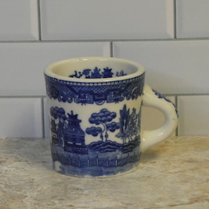 Blue Willow Pattern Mug
