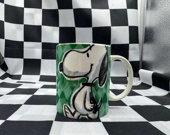 Snoopy Peanuts Mug 15oz Festive Sketch Collection Green Gibson