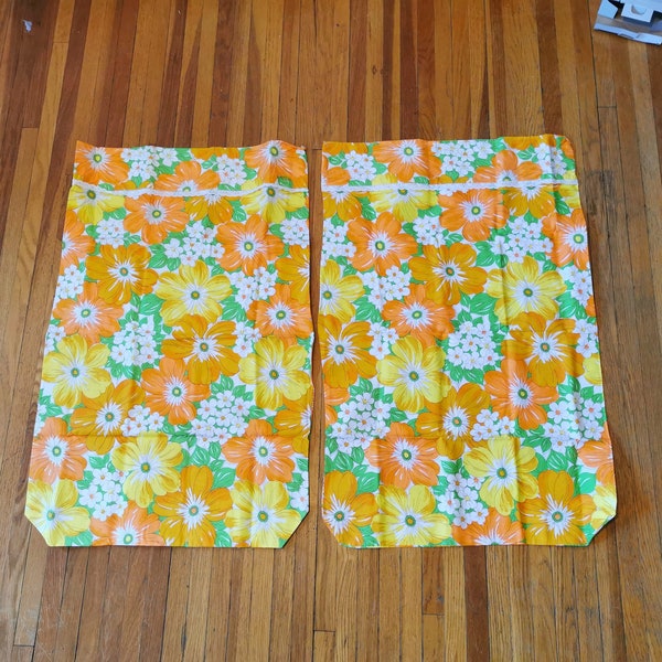 Beautiful Pillowcases Wabasso Hippie Flower Power Fabric