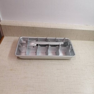 Retro Style Large Ice Cube Tray - Stainless Steel – Bar Supplies
