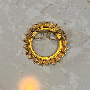 Vintage Celestial Sun Brooch Eyeglass Holder Brooch Eyeglasses