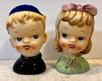 Tasca da parete vintage con testa di bambino e bambina, kitsch