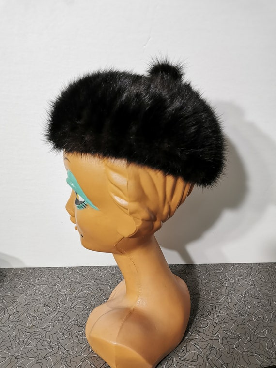Beautiful Black Mink Hat Vintage Winter Mink Hat Pillbox Hat  display picture 3