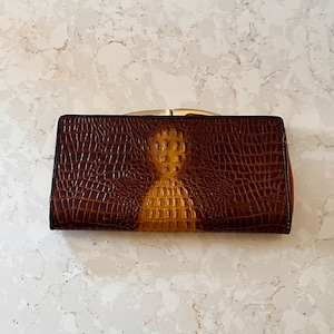 Portefeuille en cuir d'alligator des années 1950 pour femme