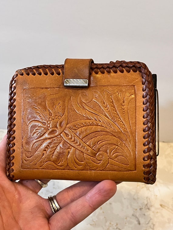 Vintage Tooled Leather Wallet Billfold With Chang… - image 2