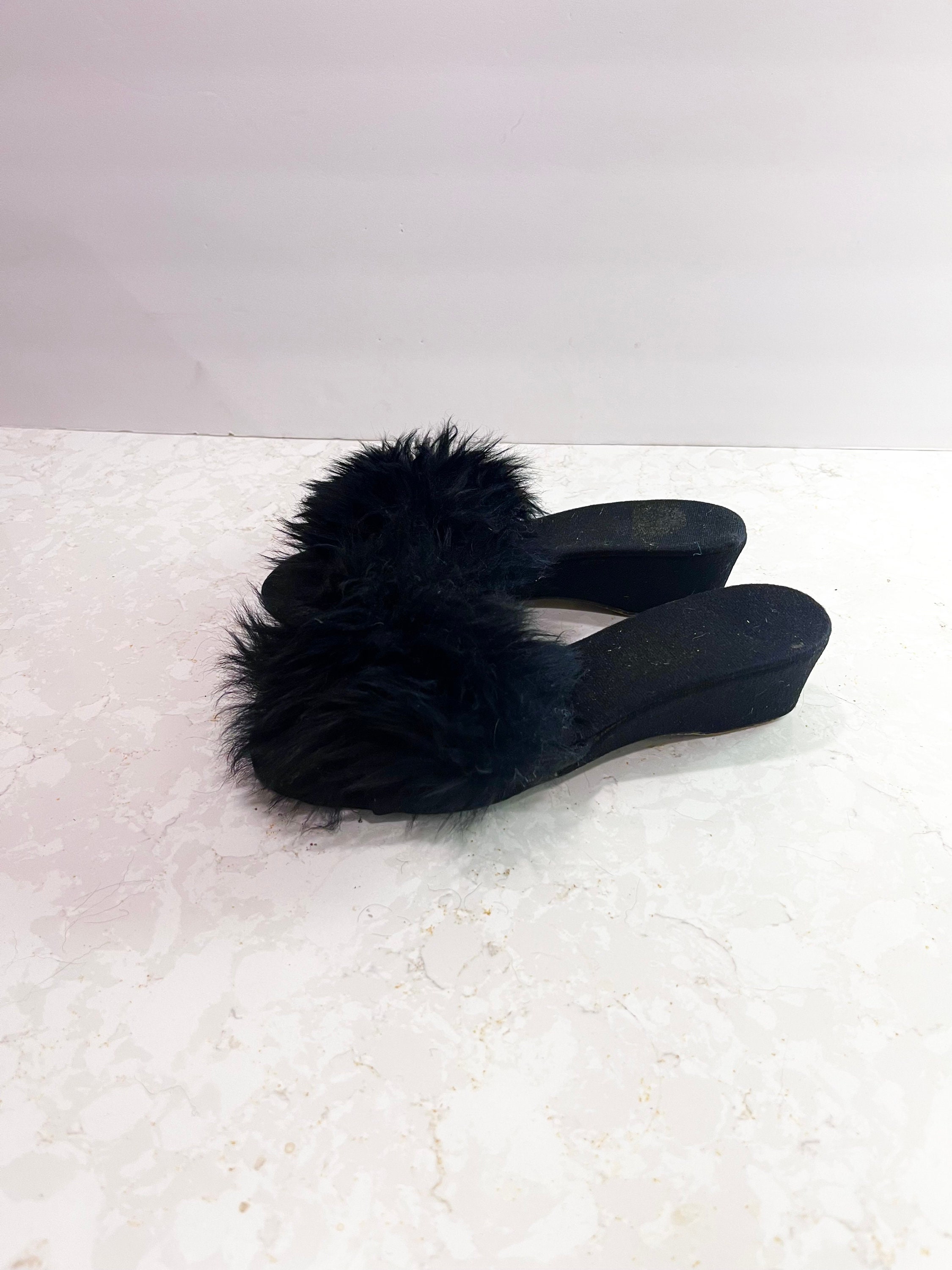 Girls Open Toe Fuzzy Fur Slippers Slides Fish Mouth Tassel Ball